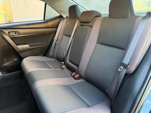 Used 2018 Toyota Corolla XLE image 20