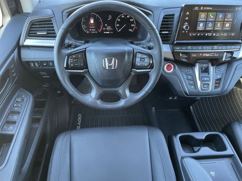 Used 2026 Honda Odyssey EX-L image 11