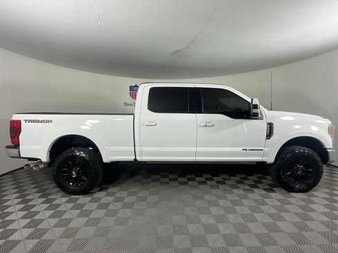 Used 2022 Ford F250 Lariat w/ Tremor Off-Road Package AWD/4WD image 2