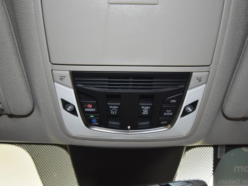 Used 2023 Acura MDX SH-AWD w/ Advance Package image 23