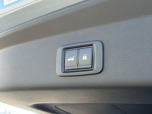 New 2026 Mitsubishi Outlander SE image 12