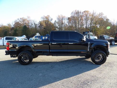 Used 2023 Ford F250 Limited w/ FX4 Off-Road Package image 9