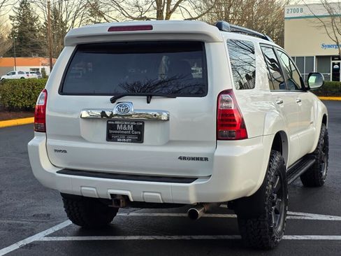 Used 2007 Toyota 4Runner SR5 image 8