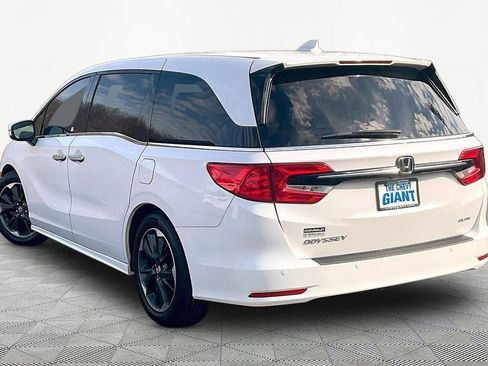 Used 2023 Honda Odyssey Elite image 4
