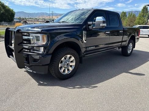 Used 2022 Ford F350 Platinum w/ FX4 Off-Road Package AWD/4WD image 1