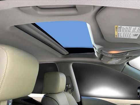 Used 2017 INFINITI QX60 Luxe w/ Deluxe Technology Package image 16