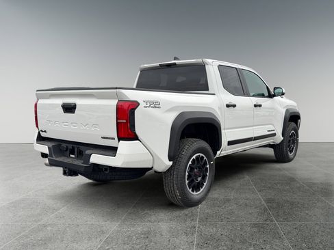 New 2025 Toyota Tacoma TRD Off-Road image 5