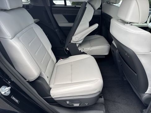 New 2026 Hyundai Santa Fe Limited FWD image 15