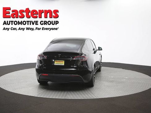 Used 2021 Tesla Model Y Long Range AWD/4WD image 33