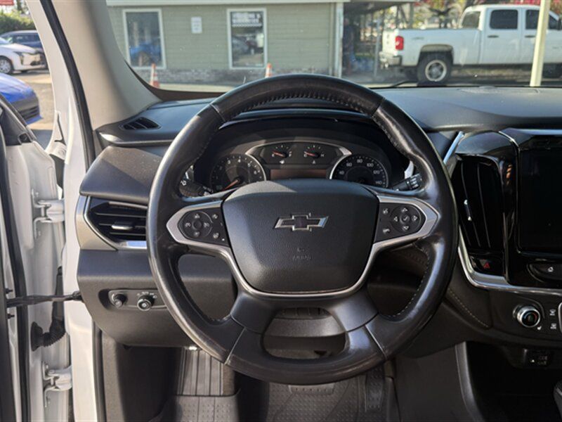 Used 2020 Chevrolet Traverse RS w/ LPO, Floor Liner Package AWD/4WD image 10