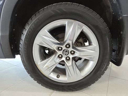 Used 2016 Toyota Highlander Limited w/ Driver Technology Package AWD/4WD image 11