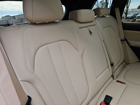 Used 2020 BMW X5 sDrive40i w/ Convenience Package image 12