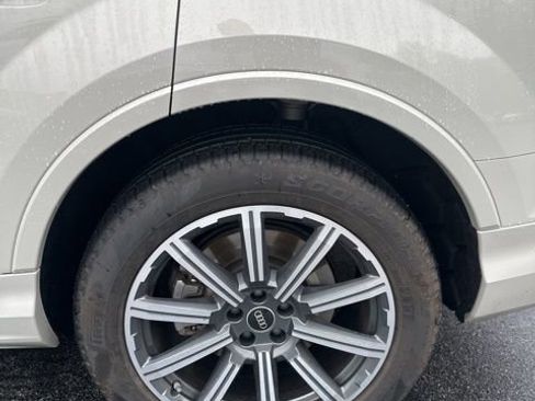 Used 2023 Audi Q7 2.0T Premium Plus w/ Premium Plus Package image 9