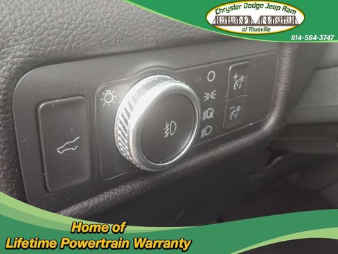 Used 2022 Ford Explorer XLT w/ Equipment Group 202A image 13