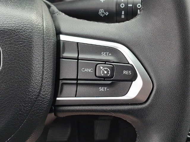 Certified 2024 Jeep Compass Latitude AWD/4WD image 23