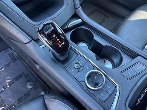 Used 2023 Cadillac XT6 Premium Luxury image 20