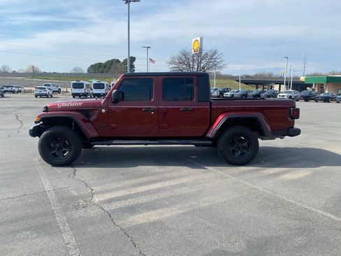 Used 2021 Jeep Gladiator Sport AWD/4WD image 4