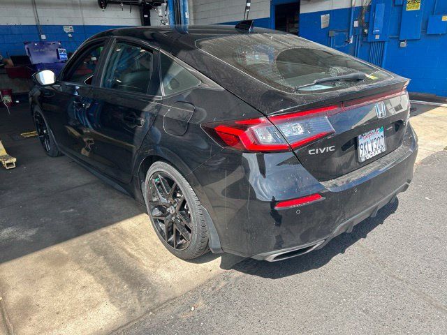 Used 2024 Honda Civic Sport Touring image 4