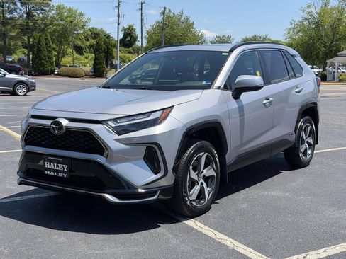 Certified 2025 Toyota RAV4 SE w/ Weather & Moonroof Package AWD/4WD image 24