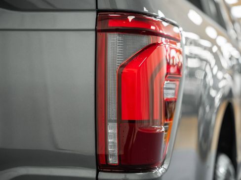 Certified 2025 Ford F150 Lariat image 18