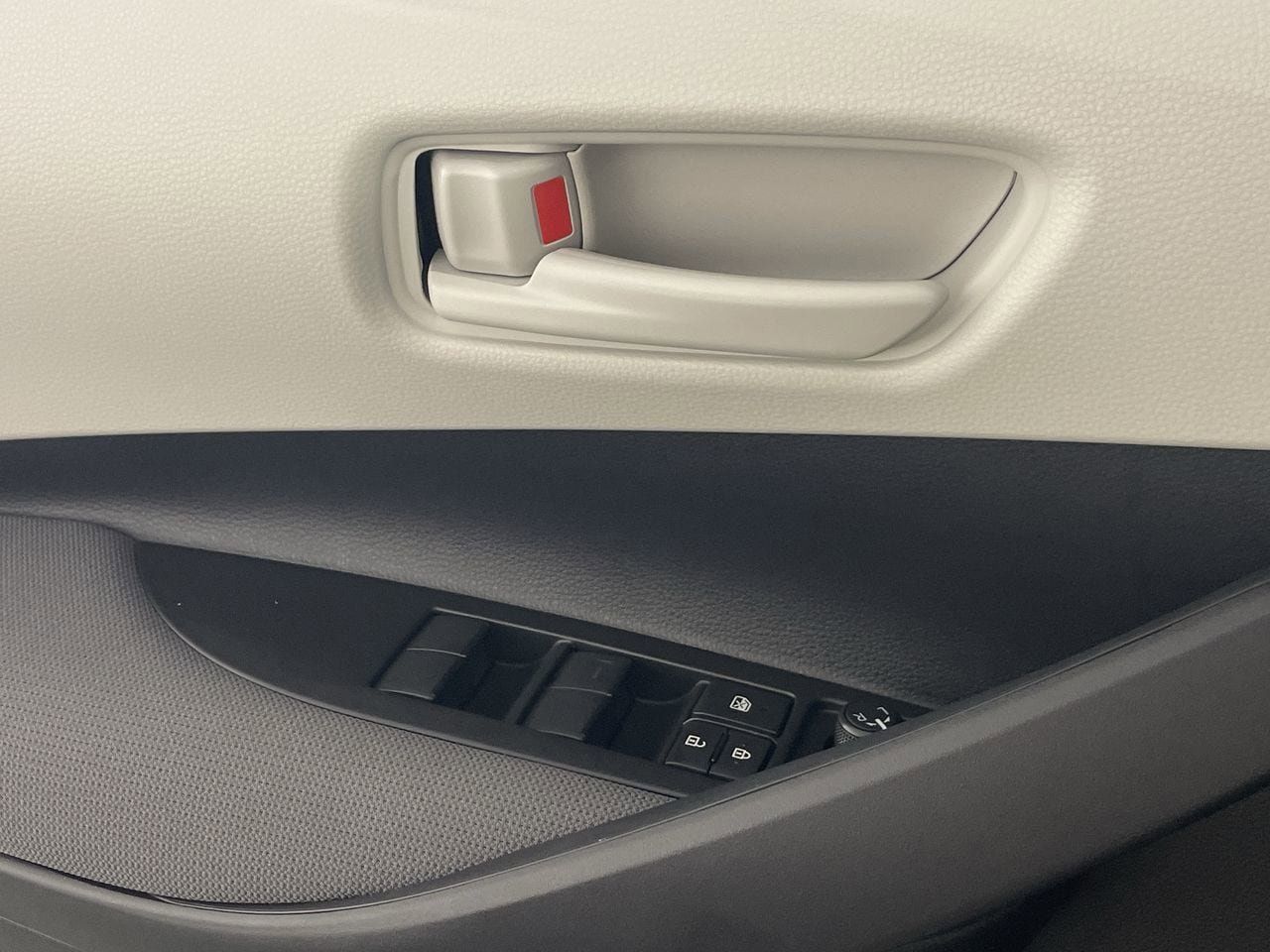 New 2026 Toyota Corolla LE w/ Carpet Mat Package (TMS) FWD image 17