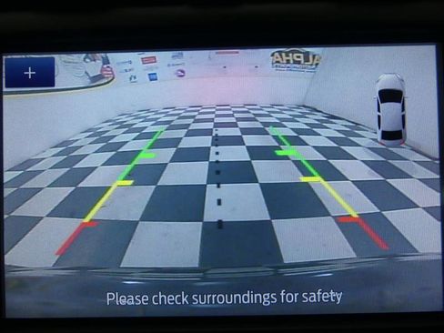 Used 2020 Ford Fusion SE FWD image 9