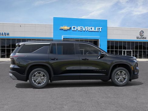 New 2026 Chevrolet Traverse LT w/ Driver Confidence Package FWD image 5