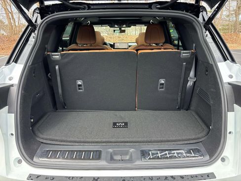 New 2026 INFINITI QX60 Autograph w/ Dark Cargo Package image 4