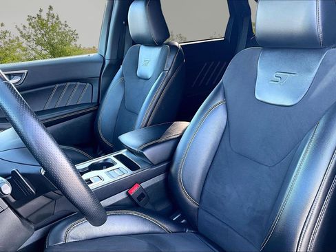 Certified 2024 Ford Edge ST image 25