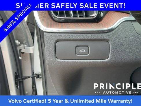 Certified 2023 Volvo XC60 B5 Plus w/ Protection Package Premier FWD image 26