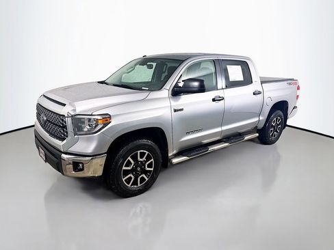 Used 2018 Toyota Tundra SR5 w/ TRD Off Road Package AWD/4WD image 3