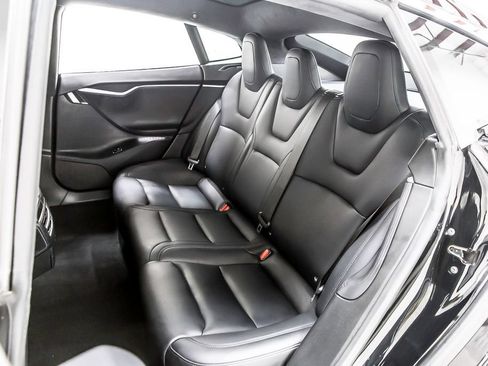Used 2020 Tesla Model S Long Range AWD/4WD image 34