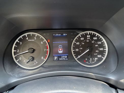 Used 2025 Nissan Sentra S FWD image 38