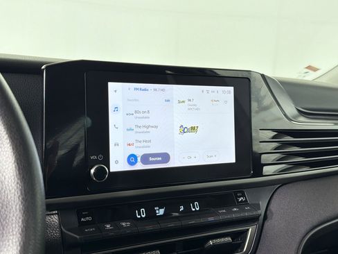 Used 2025 Toyota Camry LE image 23