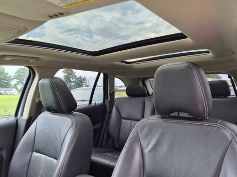 Used 2010 Ford Edge Limited FWD image 24