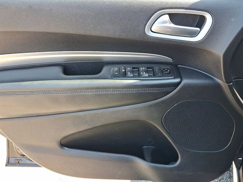 Used 2020 Dodge Durango SXT AWD/4WD image 16