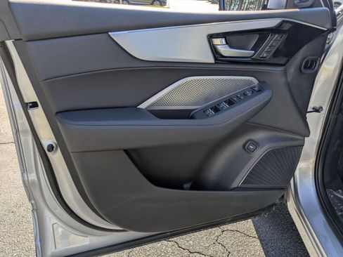 New 2026 Acura MDX SH-AWD image 19