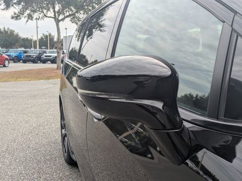 New 2026 Chrysler Pacifica Select FWD image 13