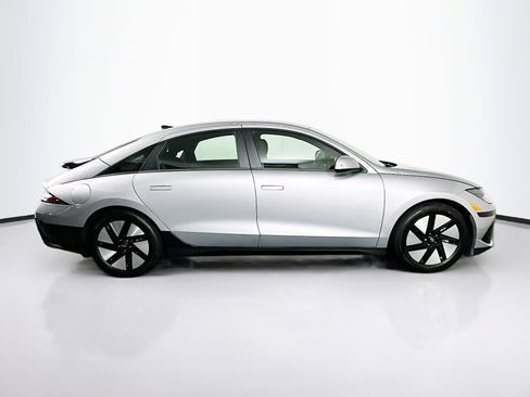 Used 2024 Hyundai Ioniq 6 SE RWD image 10
