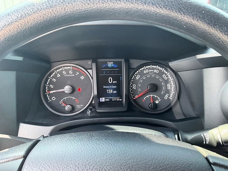 Used 2021 Toyota Tacoma SR AWD/4WD image 17