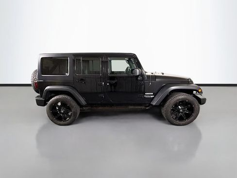 Used 2018 Jeep Wrangler Unlimited Sport S AWD/4WD image 6