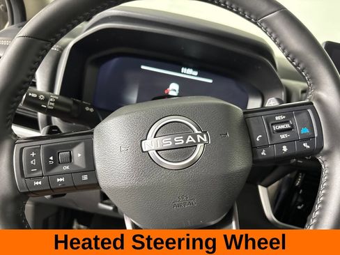 Used 2025 Nissan Rogue SL w/ Tech Package FWD image 18