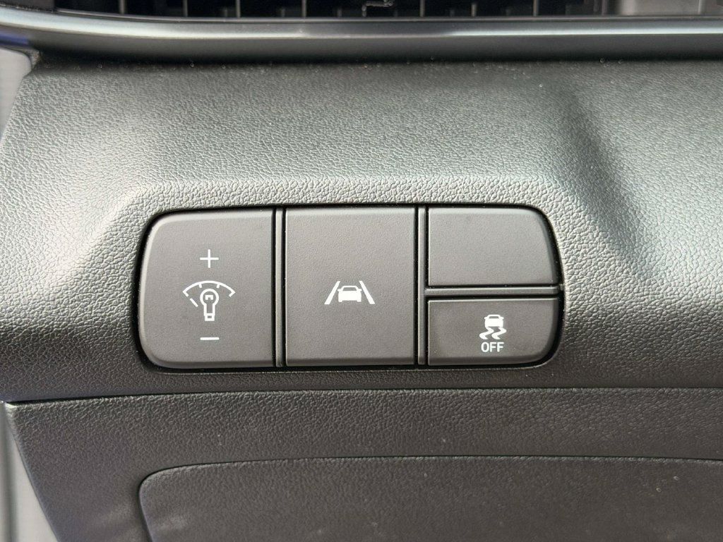 Certified 2023 Hyundai Elantra N Line FWD image 21