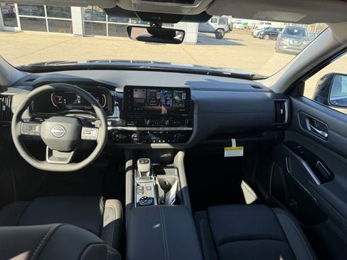 New 2026 Nissan Pathfinder SL AWD/4WD image 15