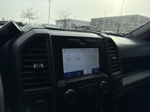 Used 2022 Ford F350 XL w/ Power Equipment Group image 21