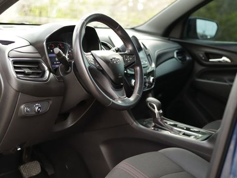 Used 2022 Chevrolet Equinox RS w/ Infotainment Package AWD/4WD image 9