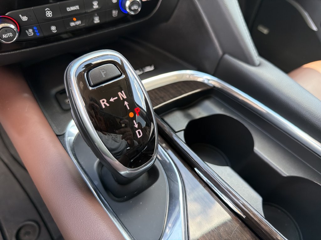 Used 2021 Buick Enclave Avenir w/ Avenir Technology Package AWD/4WD image 29