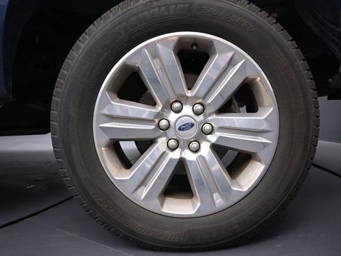 Used 2020 Ford F150 XLT w/ Equipment Group 302A Luxury image 17