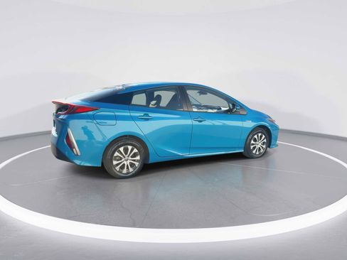Certified 2021 Toyota Prius Prime LE FWD image 8