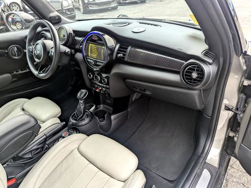 Used 2017 MINI Cooper S image 38